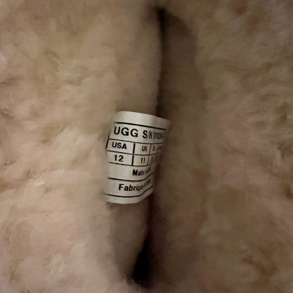 UGG Glasgow Boots - Picture 6 of 6